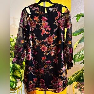 Chelsea28 flora velvet dress size XS